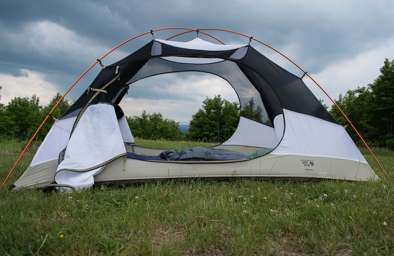 How Much Does Tent Rental Cost? (2024)